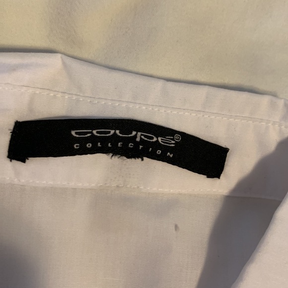 White shirt, Size L, zippered front… - Picture 8 of 9